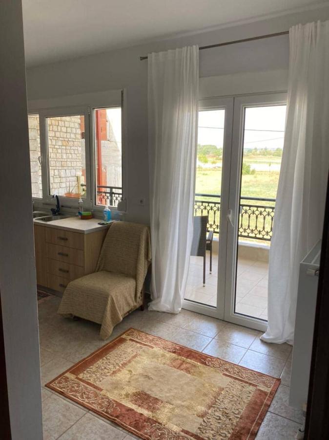 Polys Apartment And Paraskevi Studio With View Ptolemaida Eksteriør billede