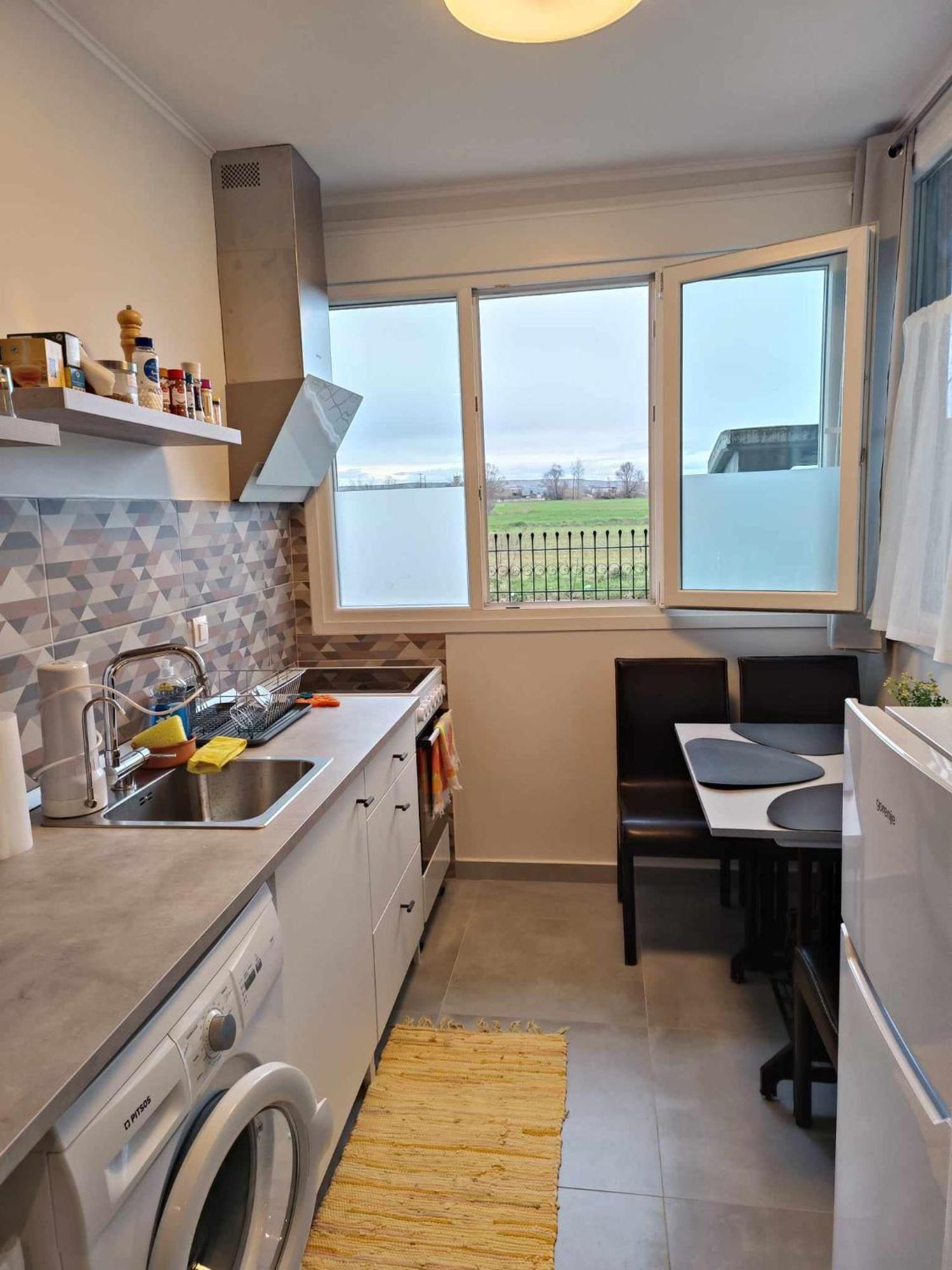 Polys Apartment And Paraskevi Studio With View Ptolemaida Eksteriør billede